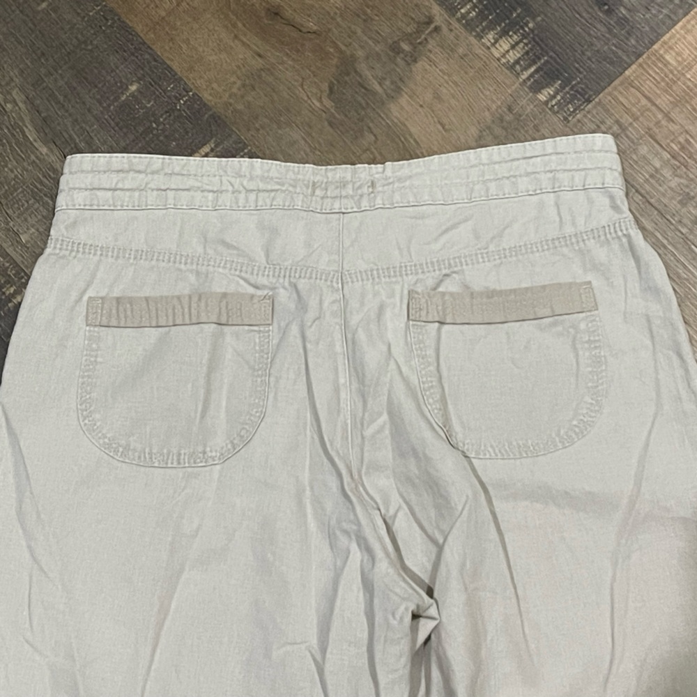 Women’s Wide Leg Capri Pants - Picture 3 of 9